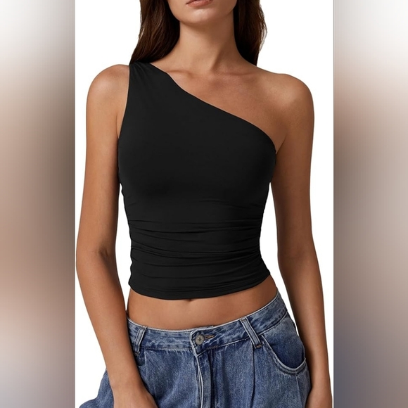 Qinsen Tops - Nwt Qinsen Black One-Shoulder Slim Fit Crop Top Scrunch Sides Large